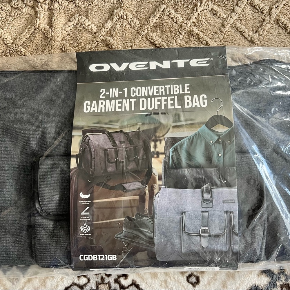 Ovente Convertible Garment Duffel Bag - Black